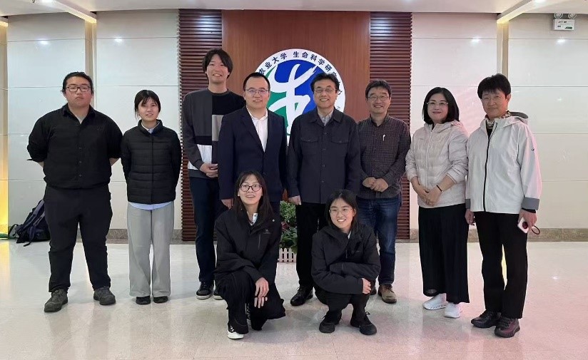 A visit to the School of Biology, Life Sciences Institute