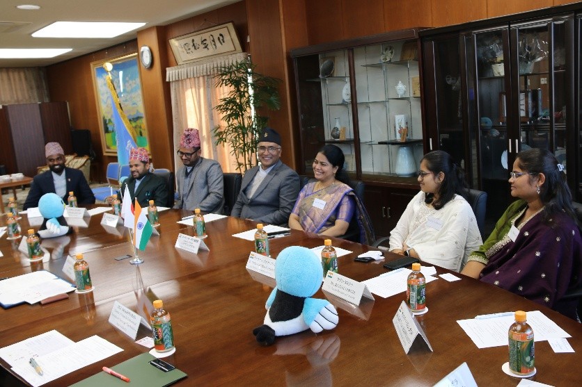 Researchers from Nepal and India sharing their impressions of Japan
