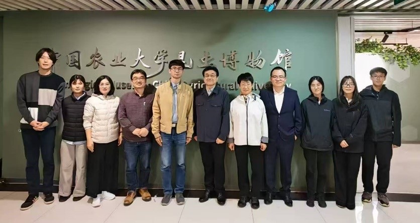 植物保護学院の昆虫博物館を訪問